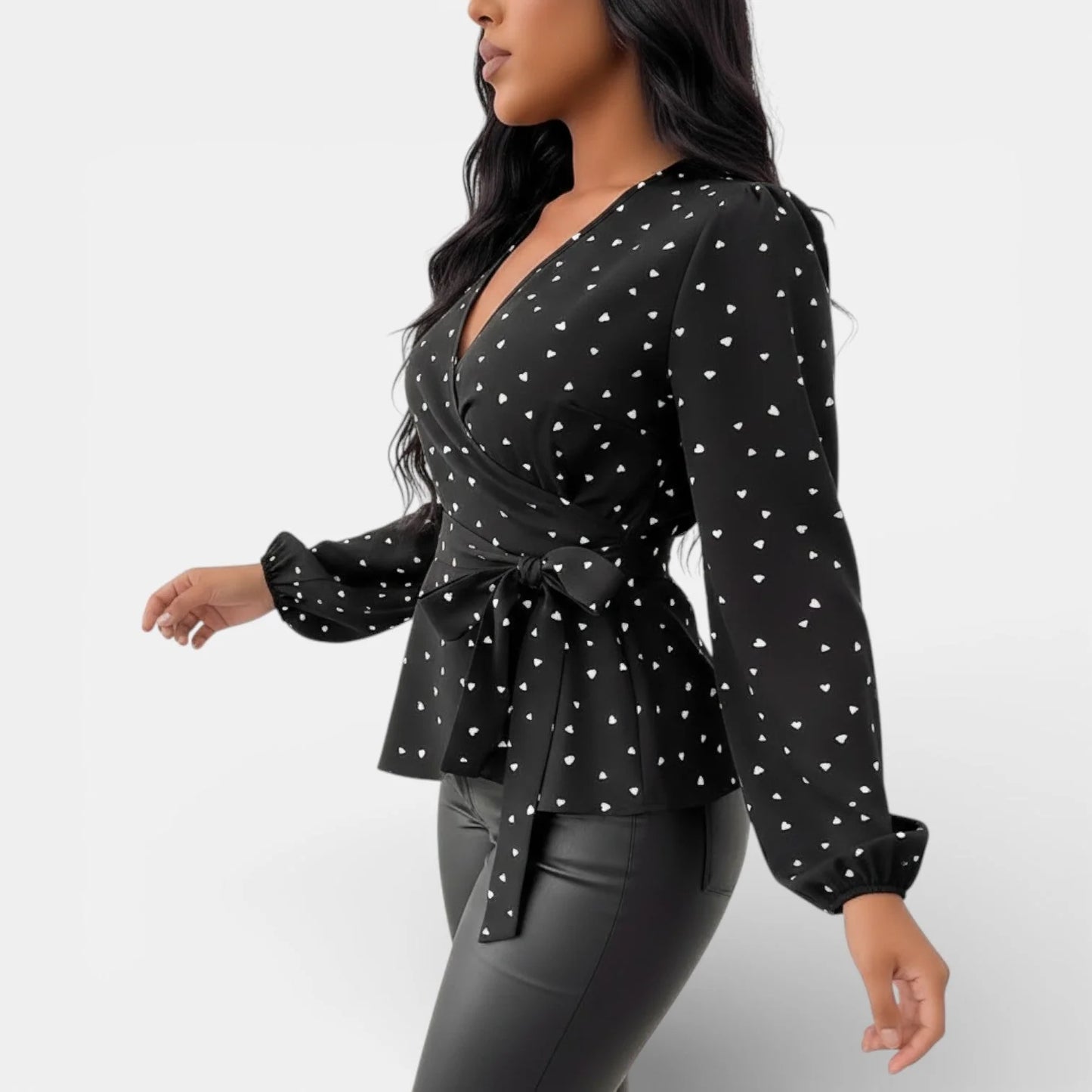 Carina | Blusa Cuello V con Estampado Corazón