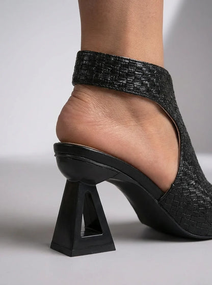 Vittoria | Sandali eleganti intrecciati